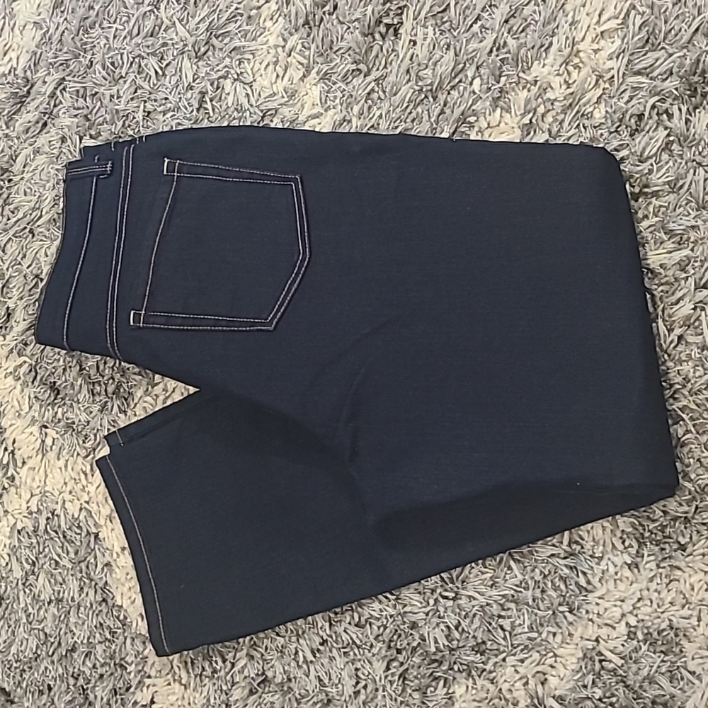 Gloria Vanderbilt Jeans - Picture 2 of 4
